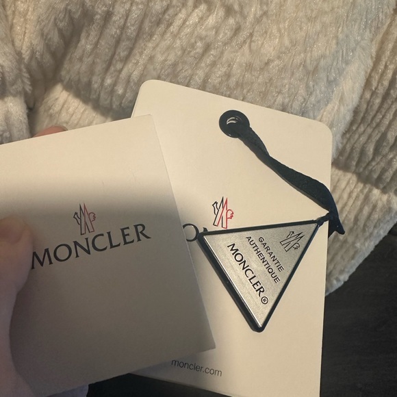 Moncler White Daos Faux-Fur Down Jacket 00 - Picture 9 of 10